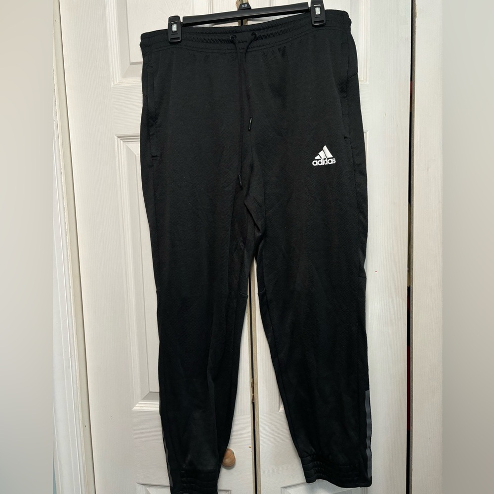 Men’s Adidas Sweatpants size Large